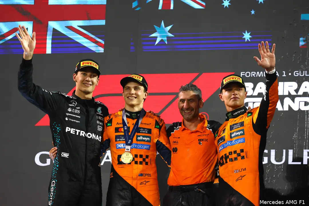 george russell mercedes lando norris oscar piastri andrea stella mclaren bahrein 2025 zondag race podium