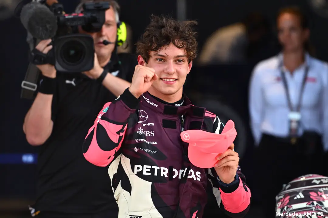 Antonelli pakte zijn eerste poleposition van zijn F1-carrière.