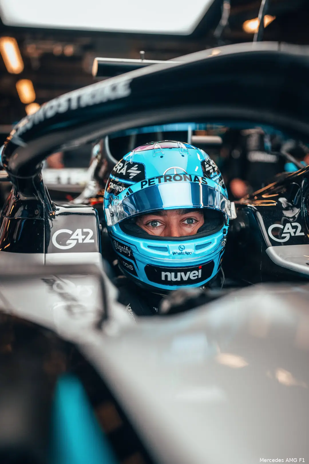 George-russell-mercedes-abu-dhabi-13-helm