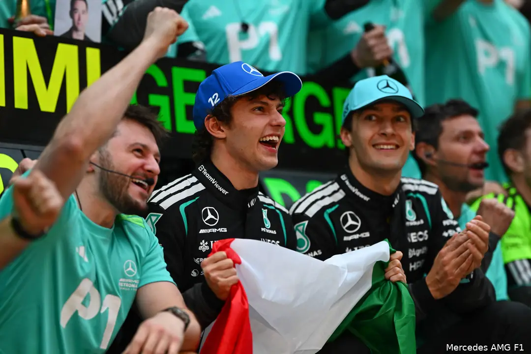 Antonelli-china-Mercedes-zondag-135365363