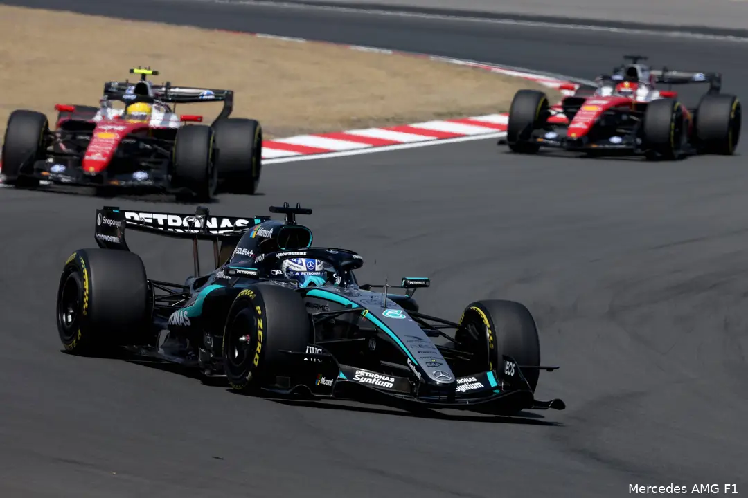 charles-leclerc-lewis-hamilton-ferrari-george-russell-mercedes-china-zaterdag-2026