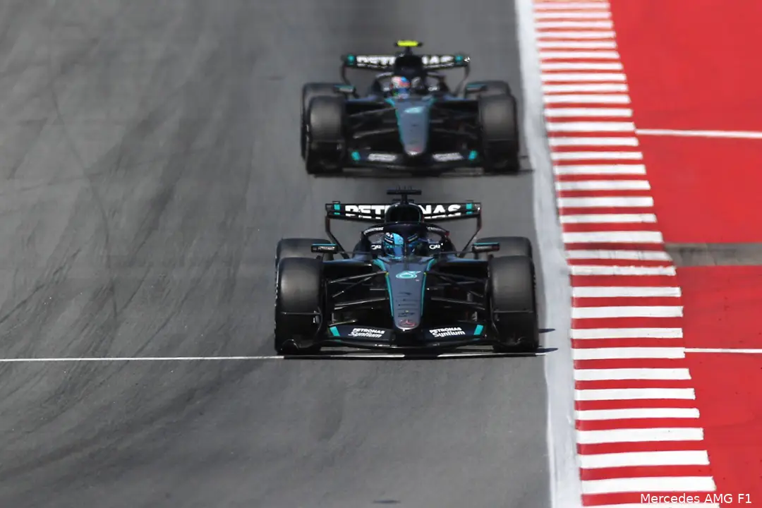 george-russell-andrea-kimi-antonelli-mercedes-gp-barcelona-catalonie-2026-zondag-2