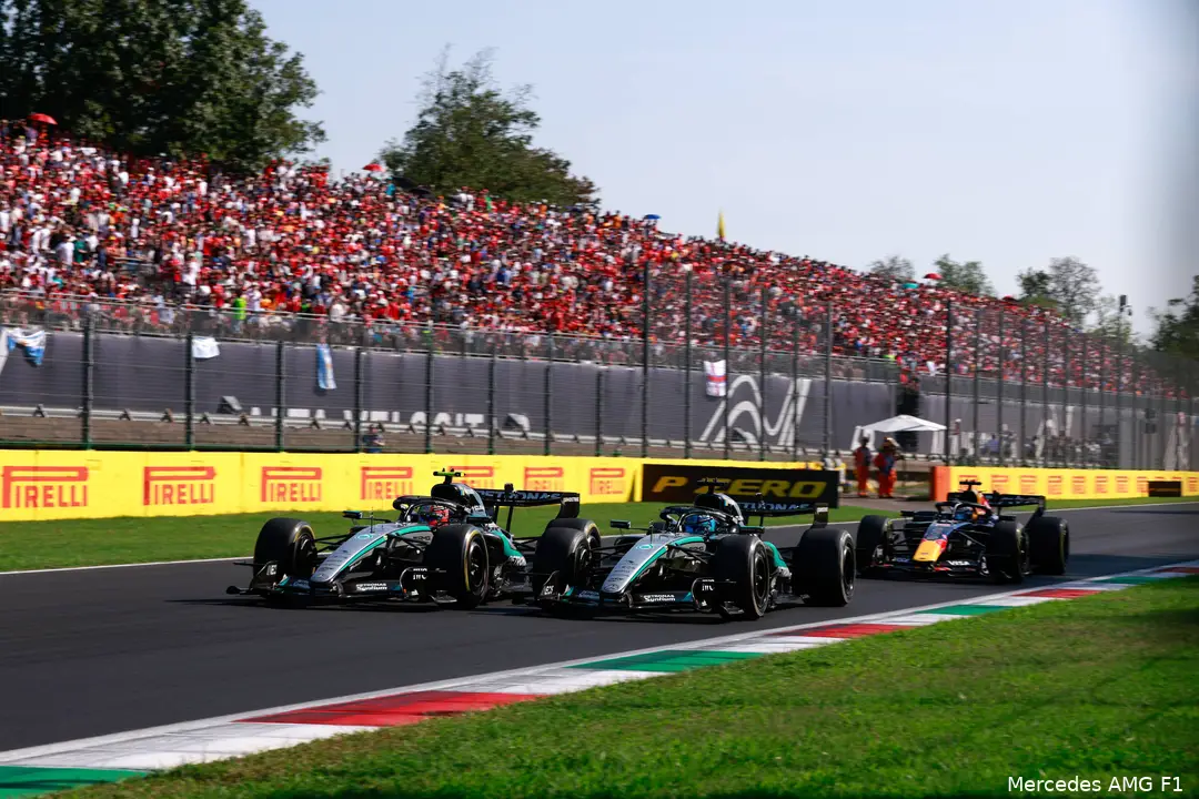 george-russell-max-verstappen-red-bull-racing-kimi-antonelli-mercedes-gp-italie-2026-zondag