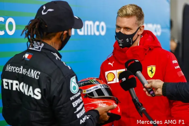 Hamilton Schumacher helm 2020