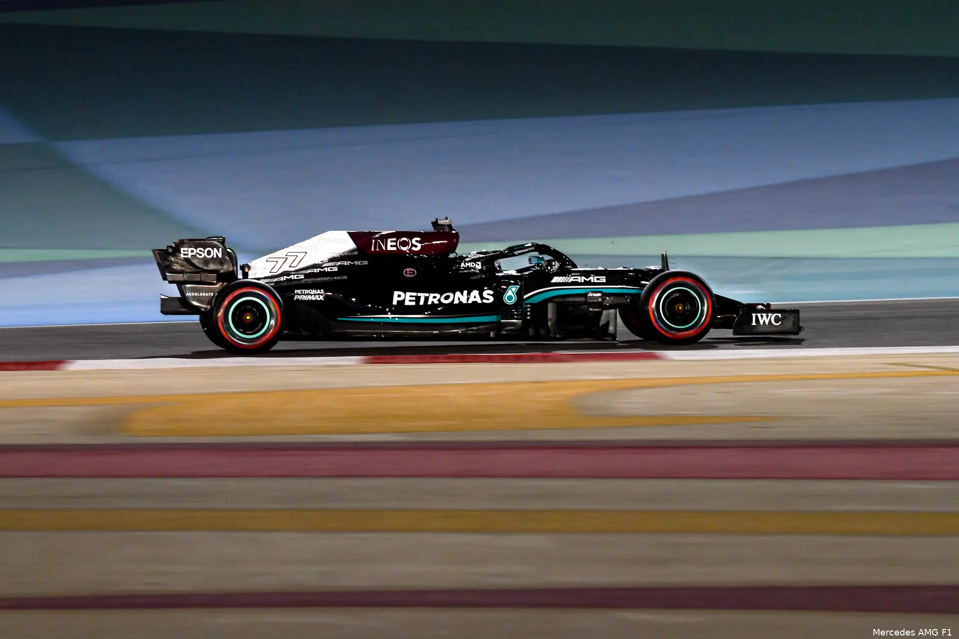 Mercedes bottas race bahrein