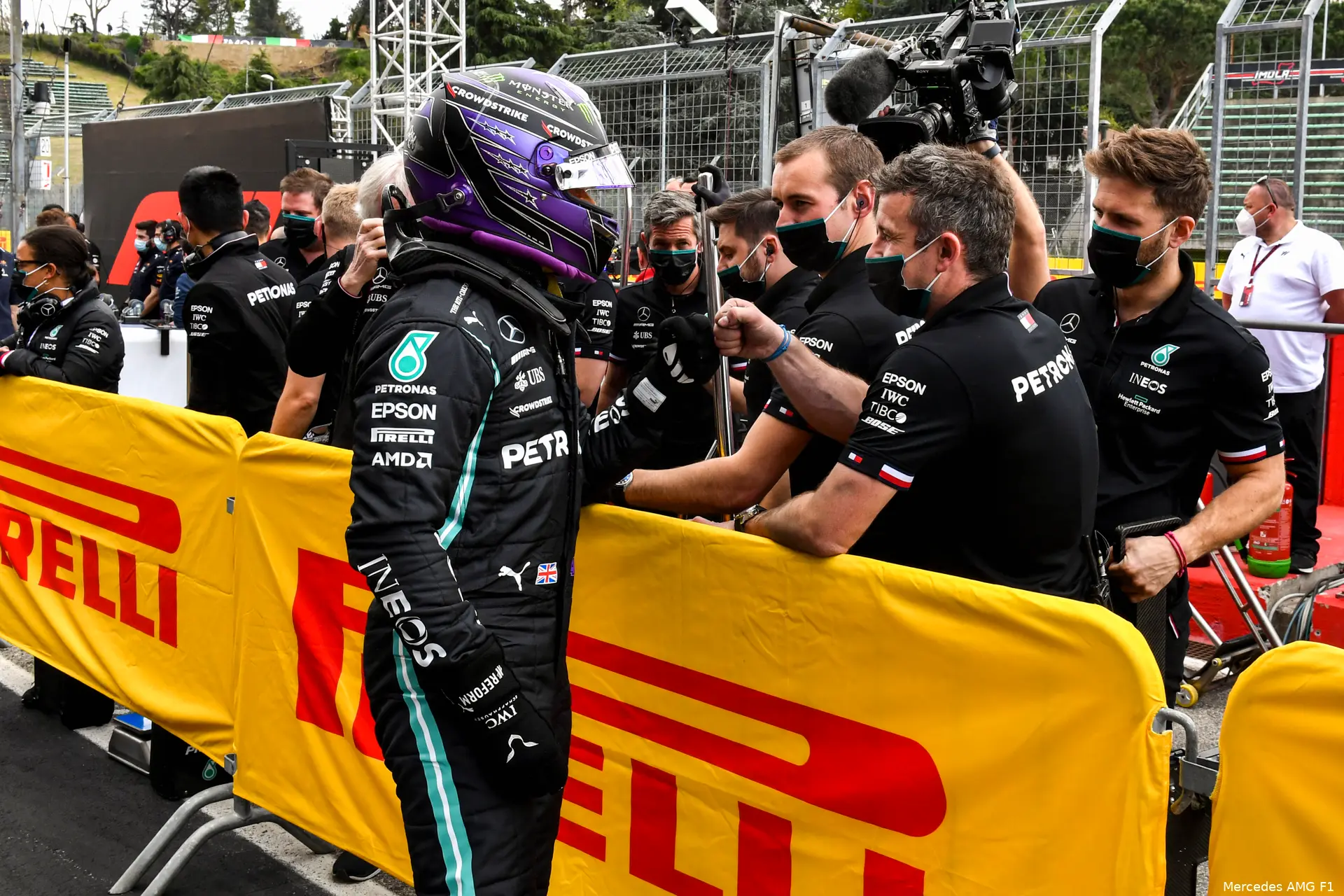 Lewis Hamilton boks