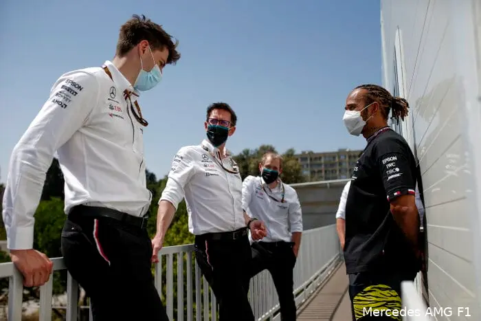 Hamilton Mercedes Azerbeidzjan1