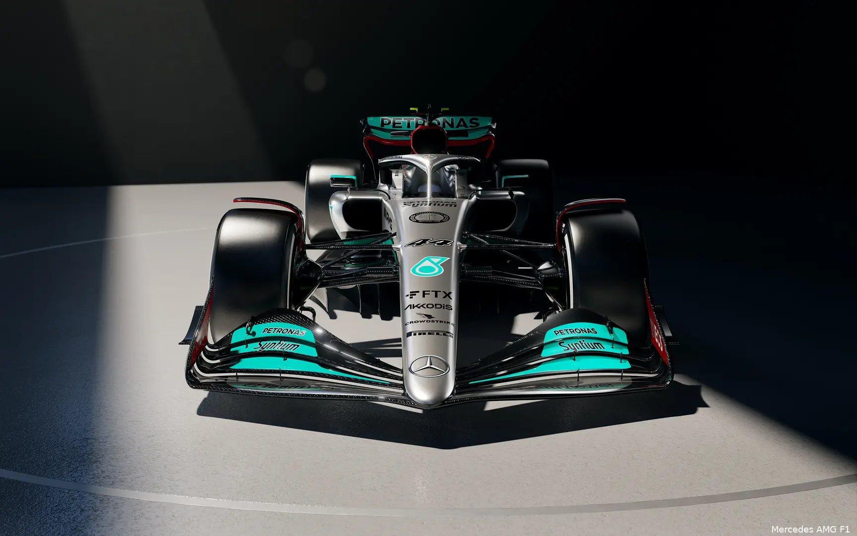 Mercedes W13 voor
