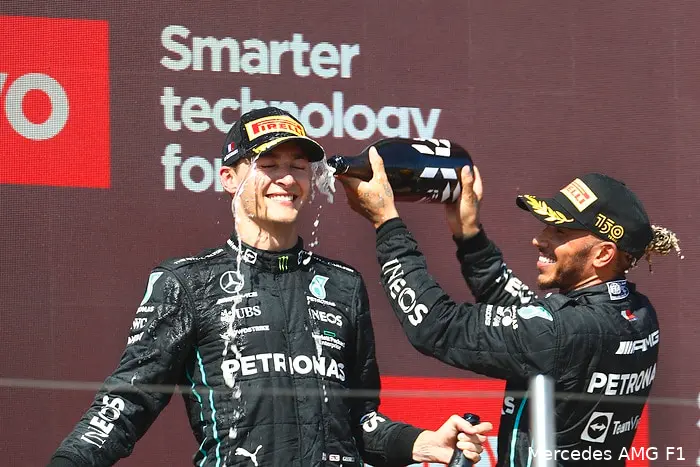 George Russell Lewis Hamilton Mercedes GP Frankrijk 2022 2