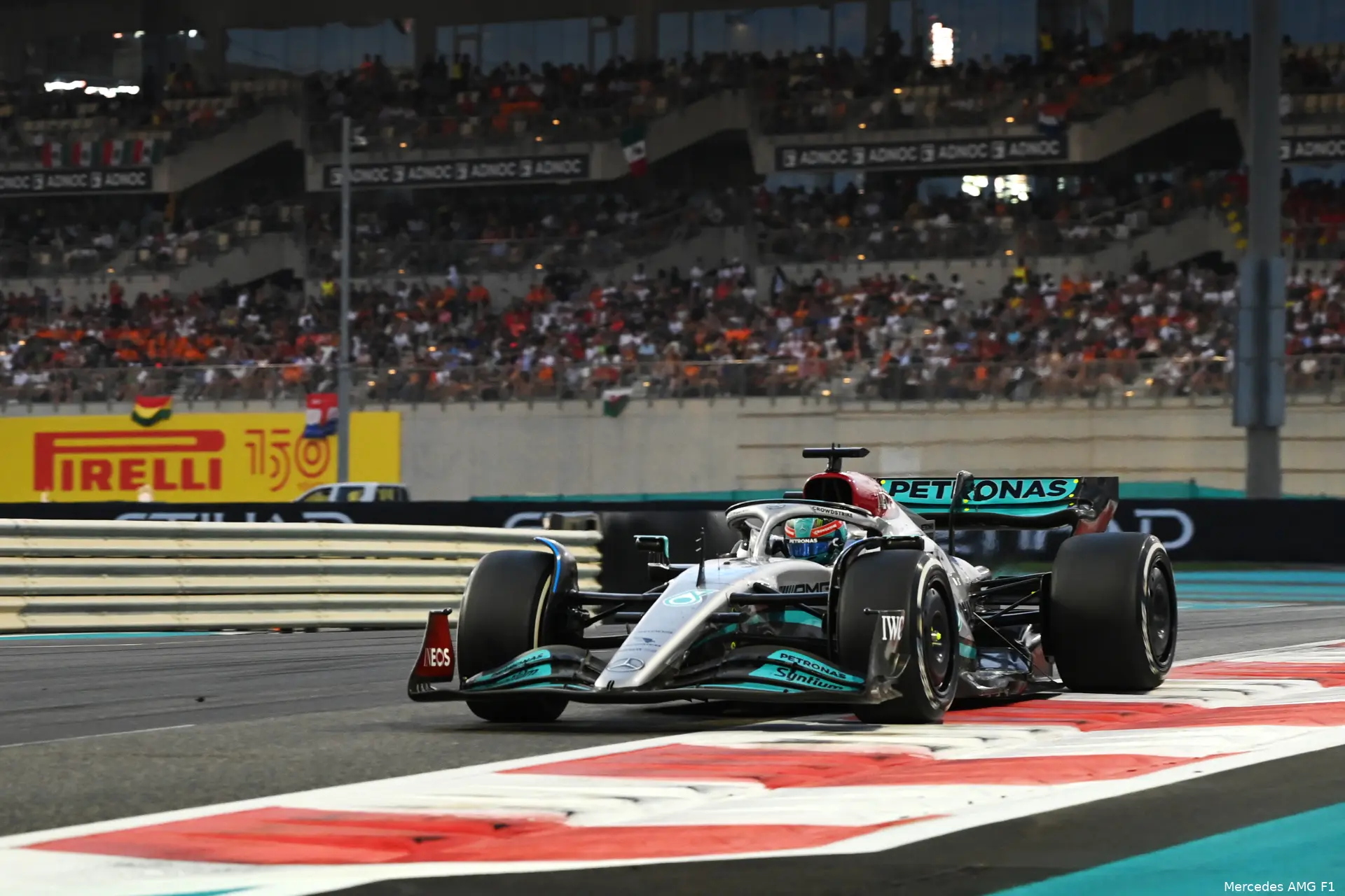 George Russell W13 Mercedes F1 GP Abu Dhabi 2022