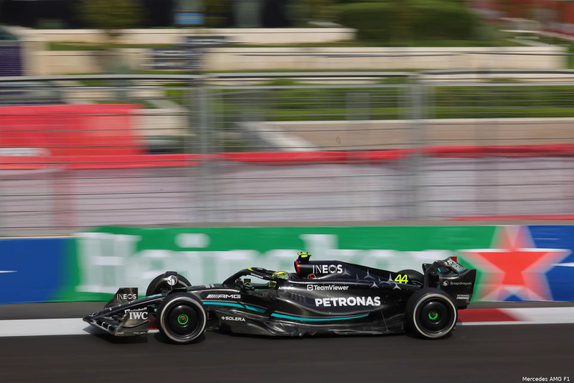mercedes george russell baku 2023