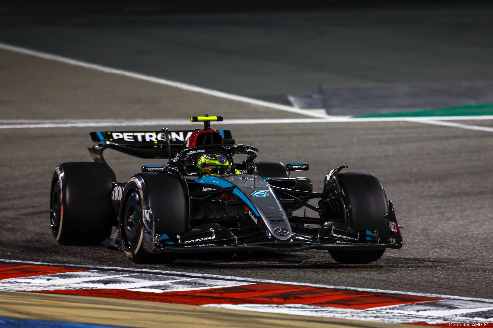 lewis hamilton mercedes bahrein gp 2024