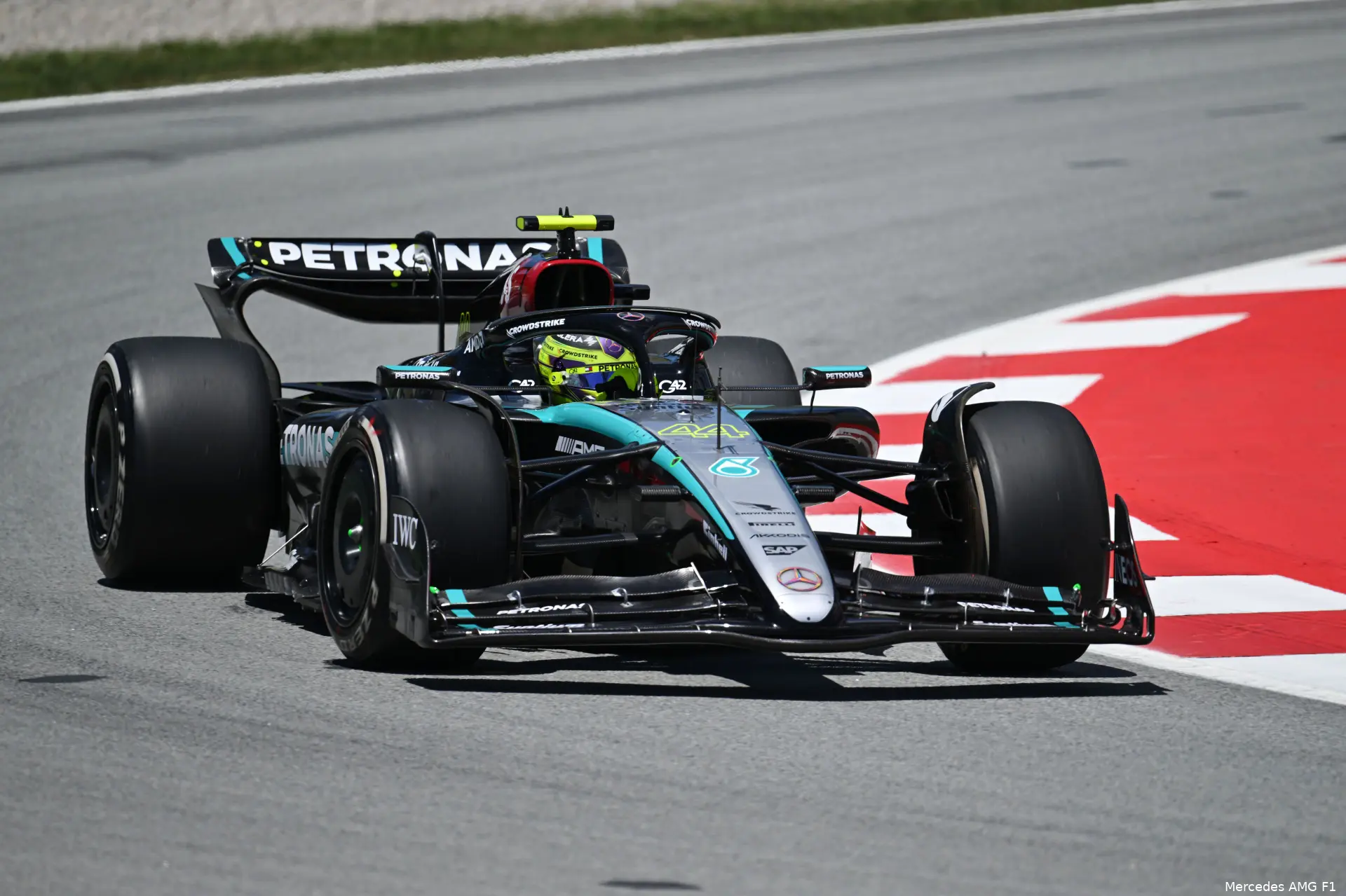 mercedes lewis hamilton vrijdag 2024