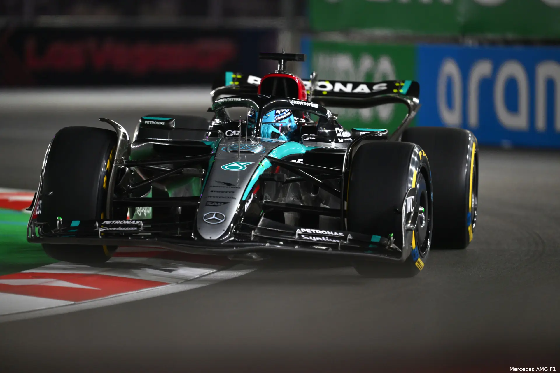 george russell mercedes w15 las vegas 12