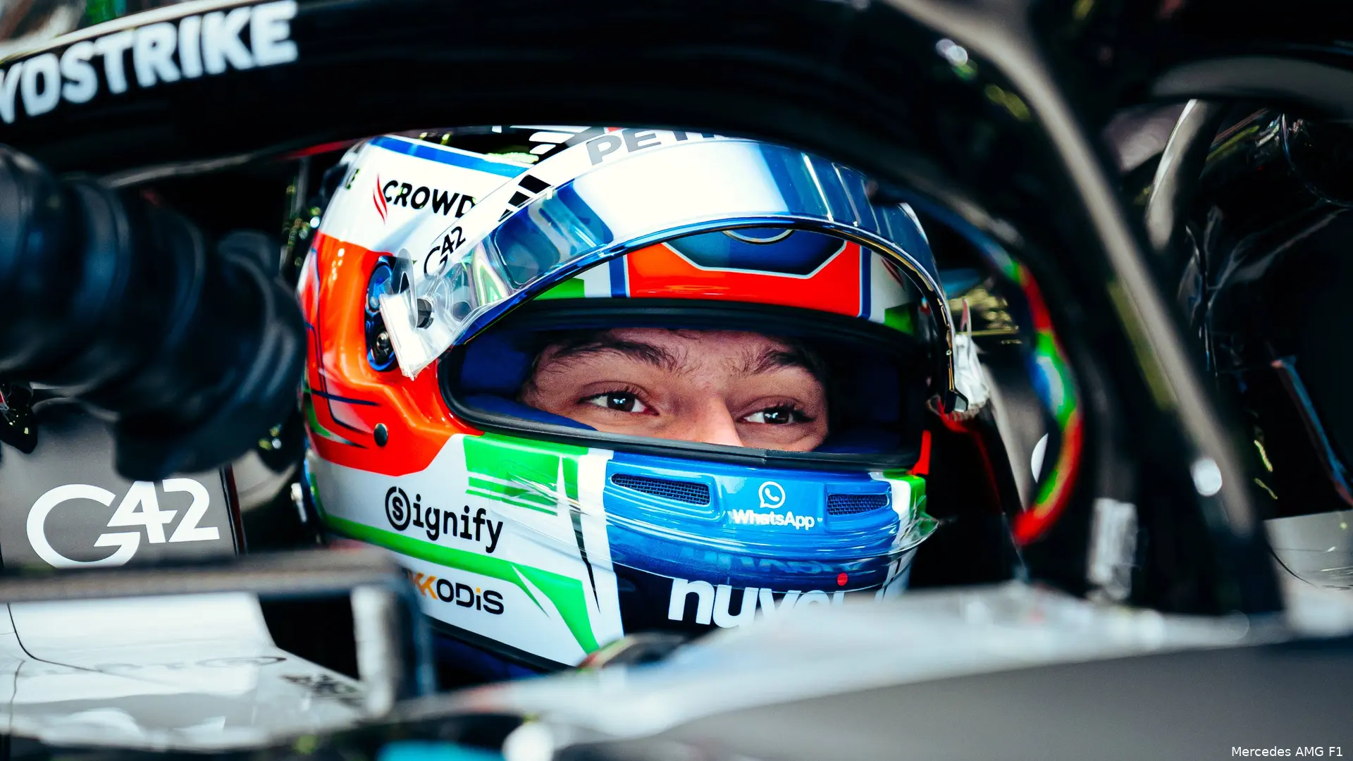 andrea kimi antonelli mercedes testdag 1 bahrein 2025