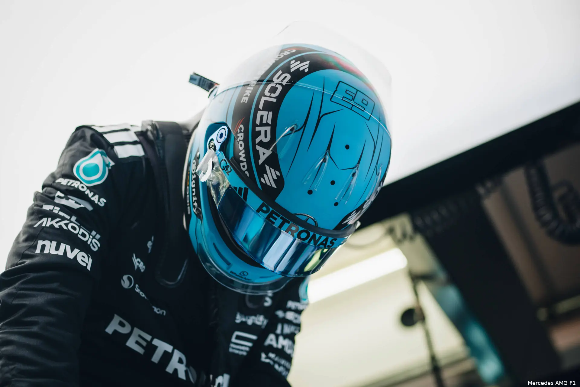 george russell mercedes testdag 3 bahrein 2025 4
