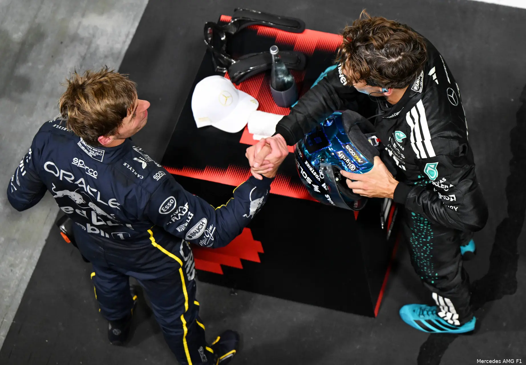 george-russell-mercedes-gp-singapore-2025-zaterdag-max-verstappen-red-bull-racing