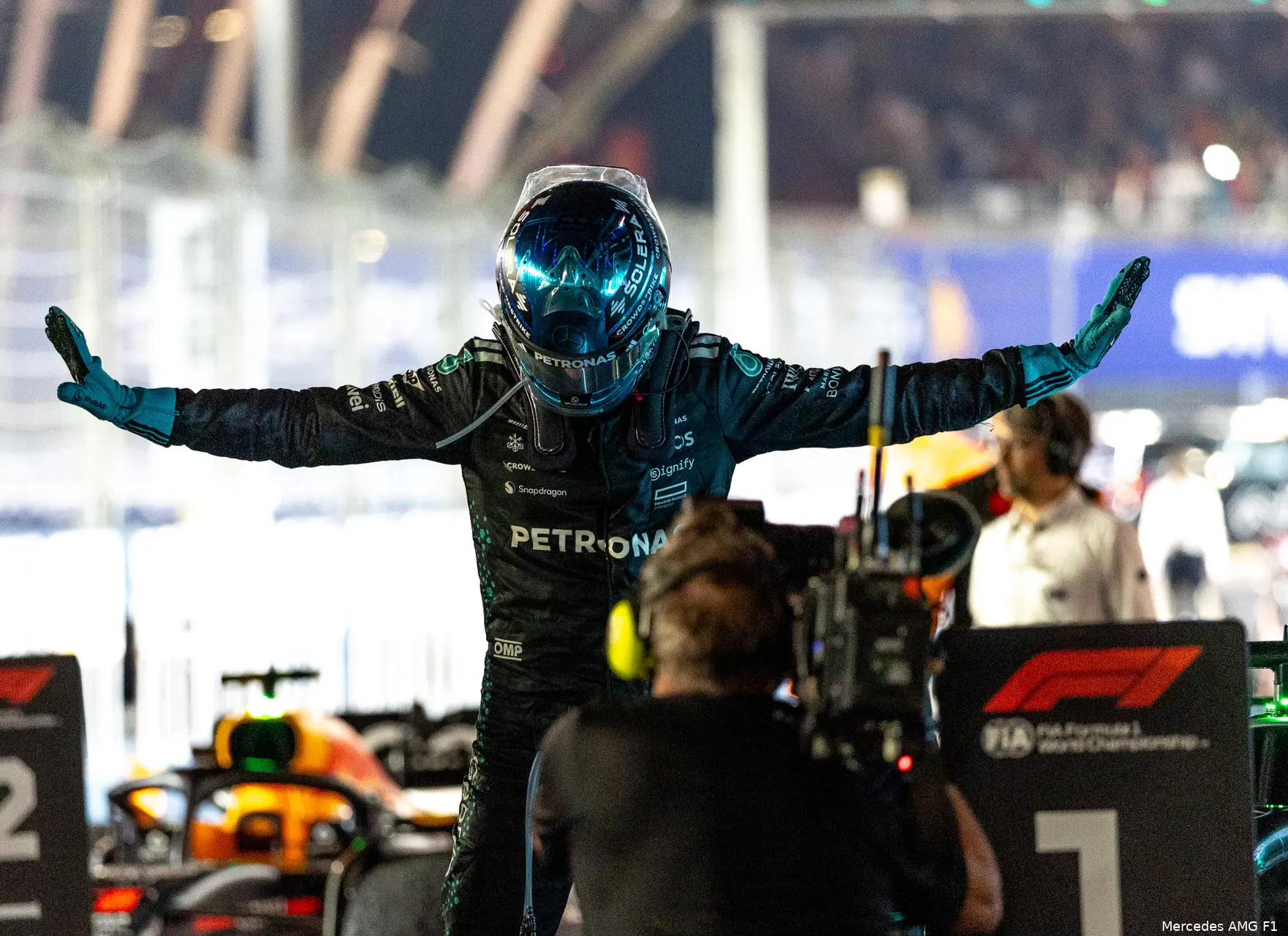 george-russell-mercedes-gp-singapore-2025-zondag-11