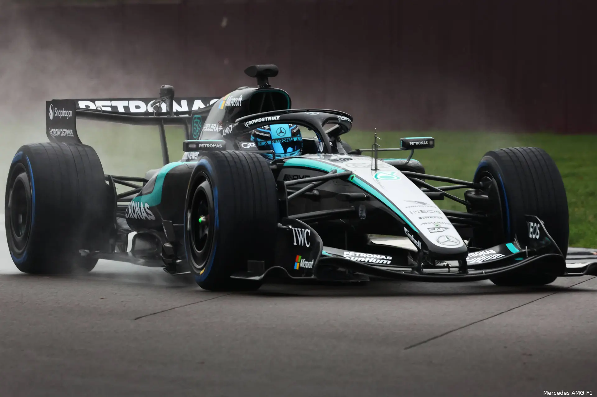 george-russell-w17-mercedes-wintertest-barcelona-1