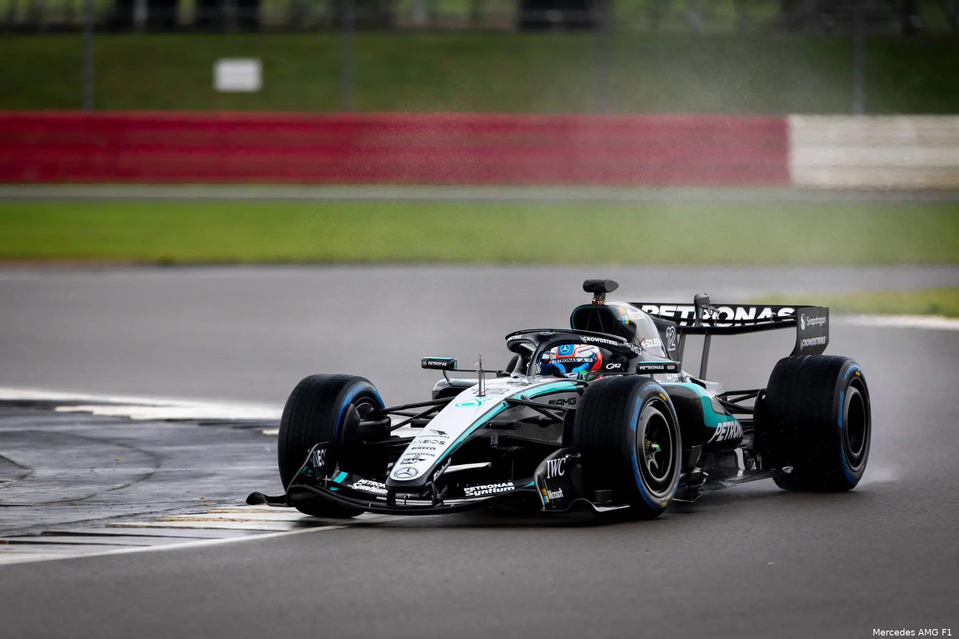 kimi-antonelli-w17-mercedes-wintertest-barcelona-19