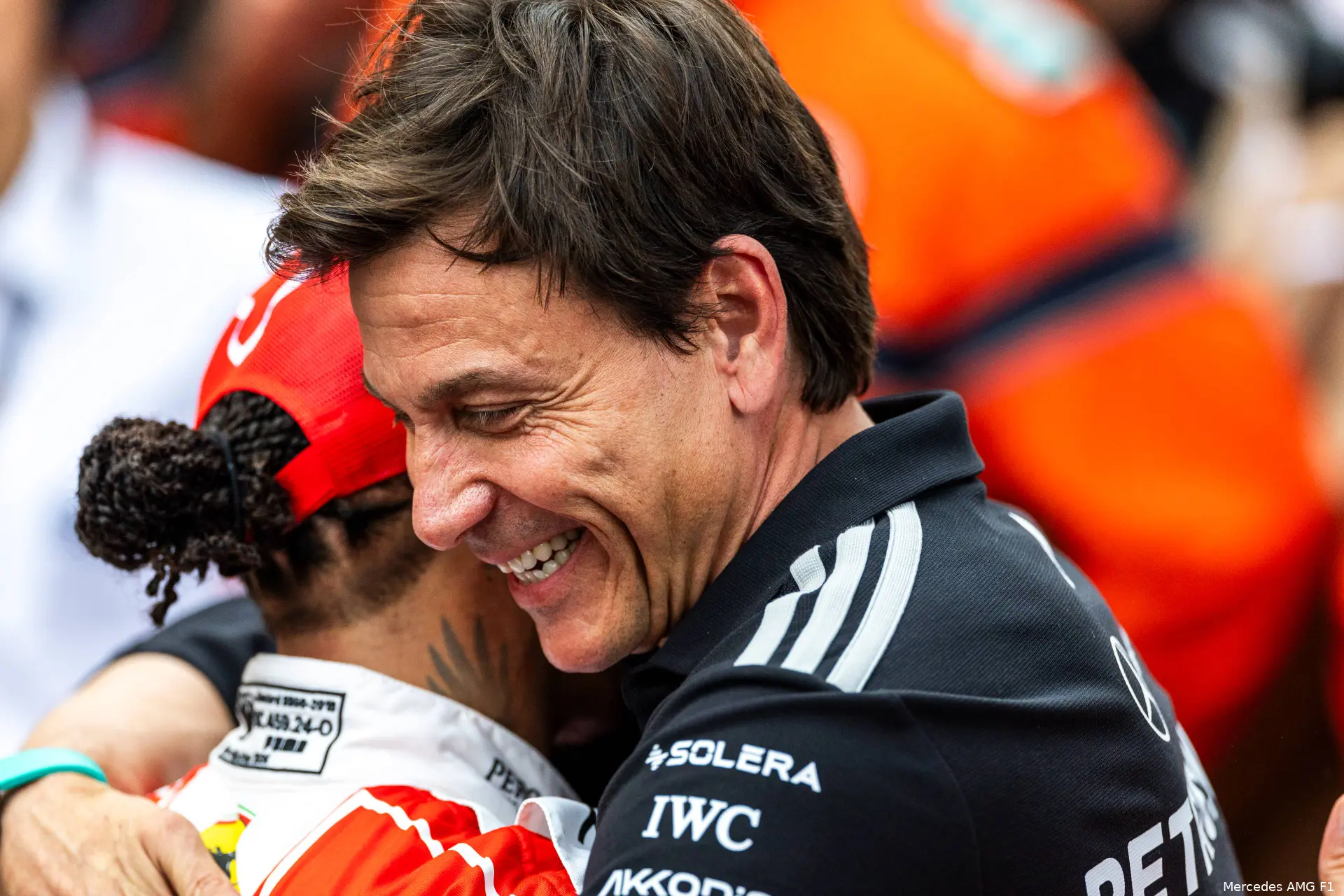 lewis-hamilton-ferrari-toto-wolff-mercedes-2026-monaco-zondag-race-podium-1