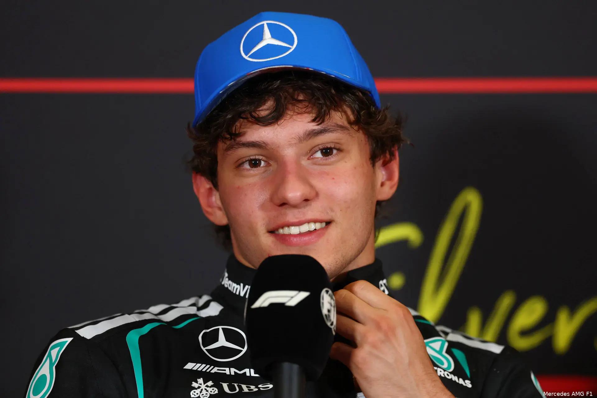andrea-kimi-antonelli-mercedes-gp-groot-brittannie-2026-zaterdag