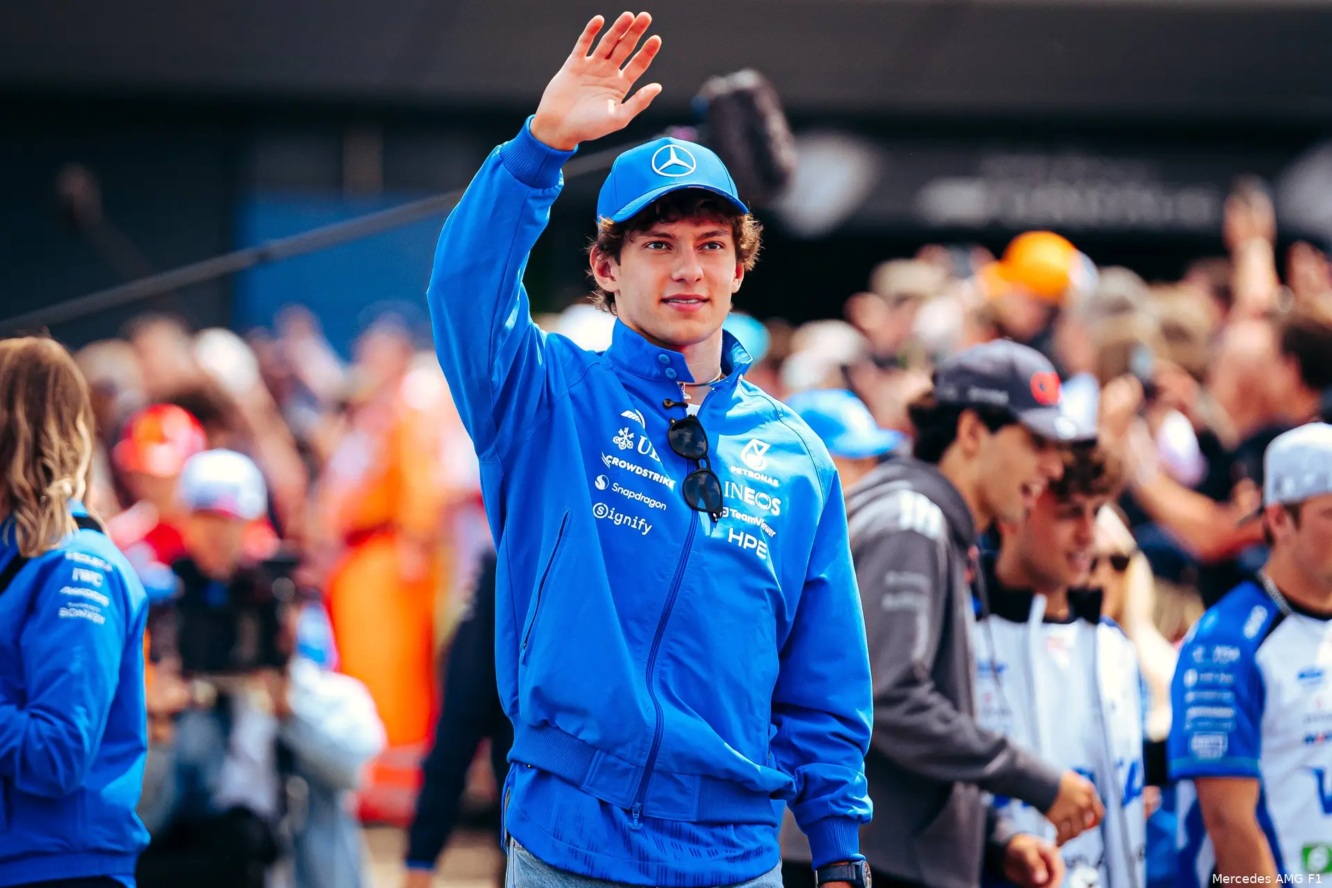 andrea-kimi-antonelli-mercedes-gp-groot-brittannie-2026-zondag