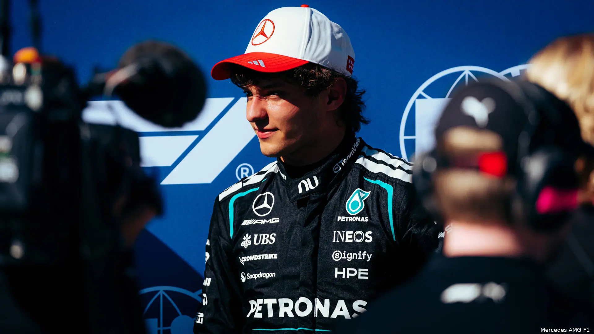 andrea-kimi-antonelli-gp-spanje-mercedes-2026-zaterdag