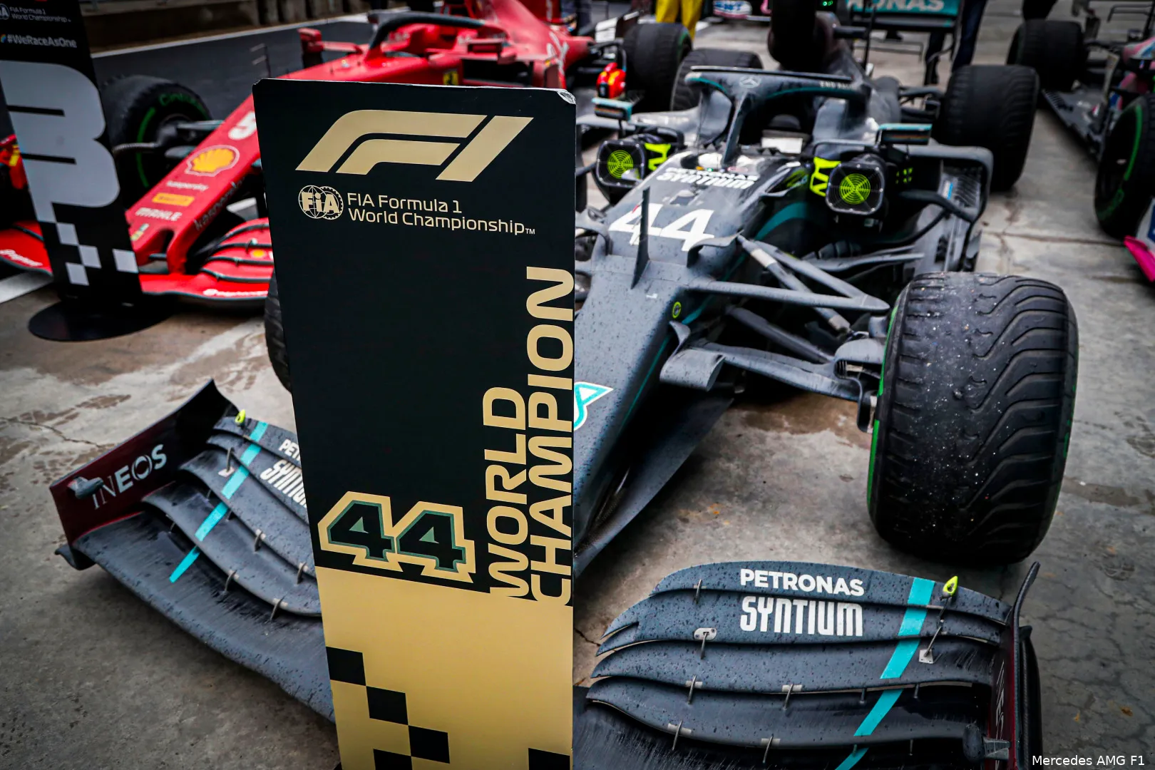 Hamilton Lewis Mercedes win Turkije