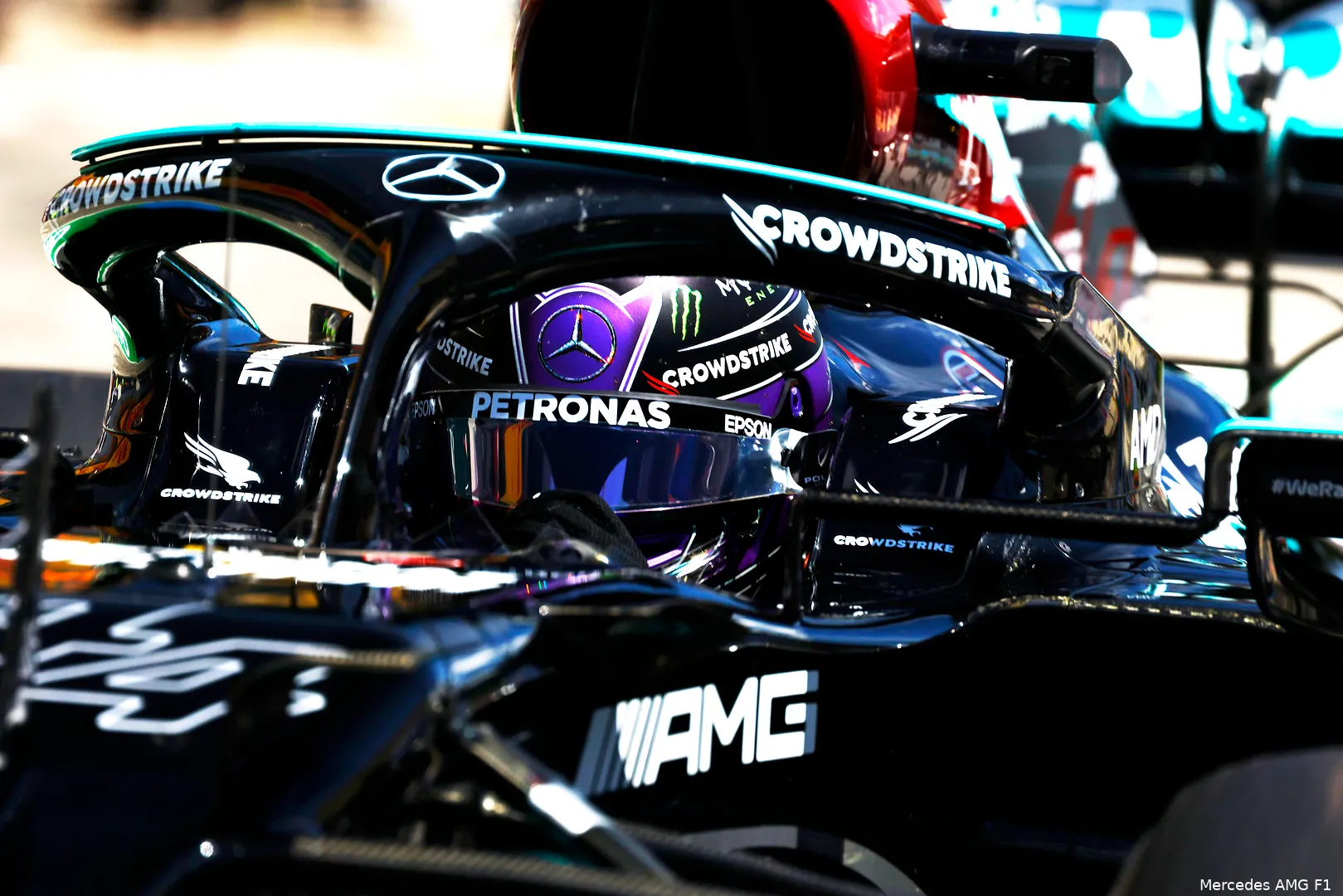 Hamilton niet blij Oostenrijk