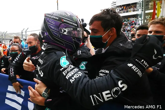 Lewis Hamilton W12 Mercedes Rusland3