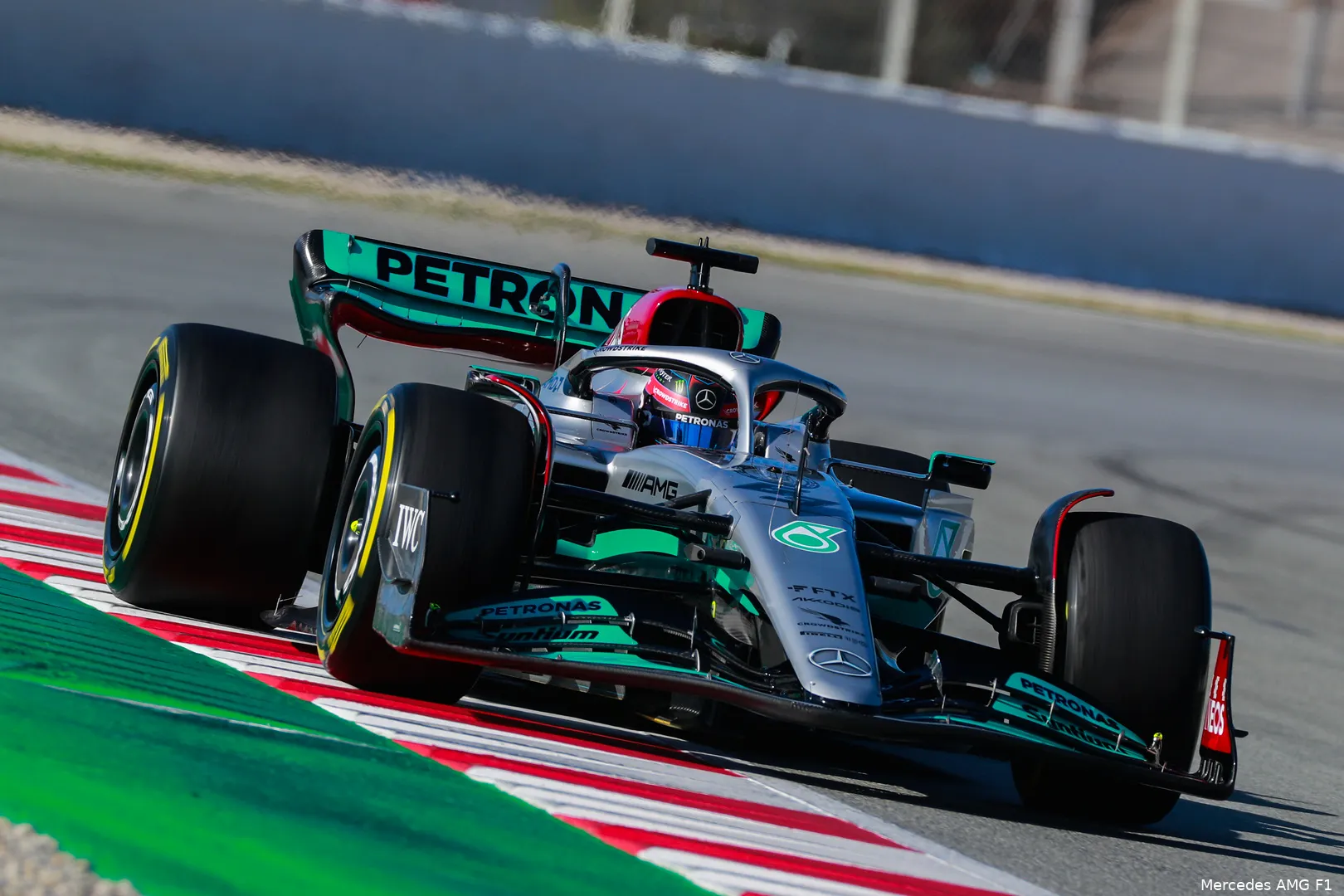 george russell mercedes test 2022