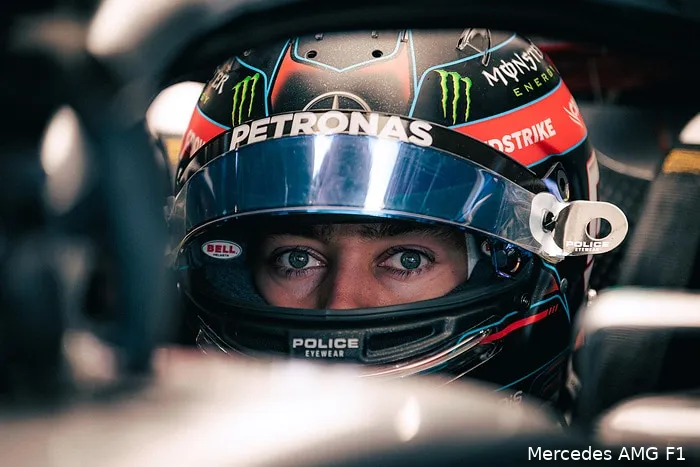 George Russell W13 Mercedes Test Barcelona3