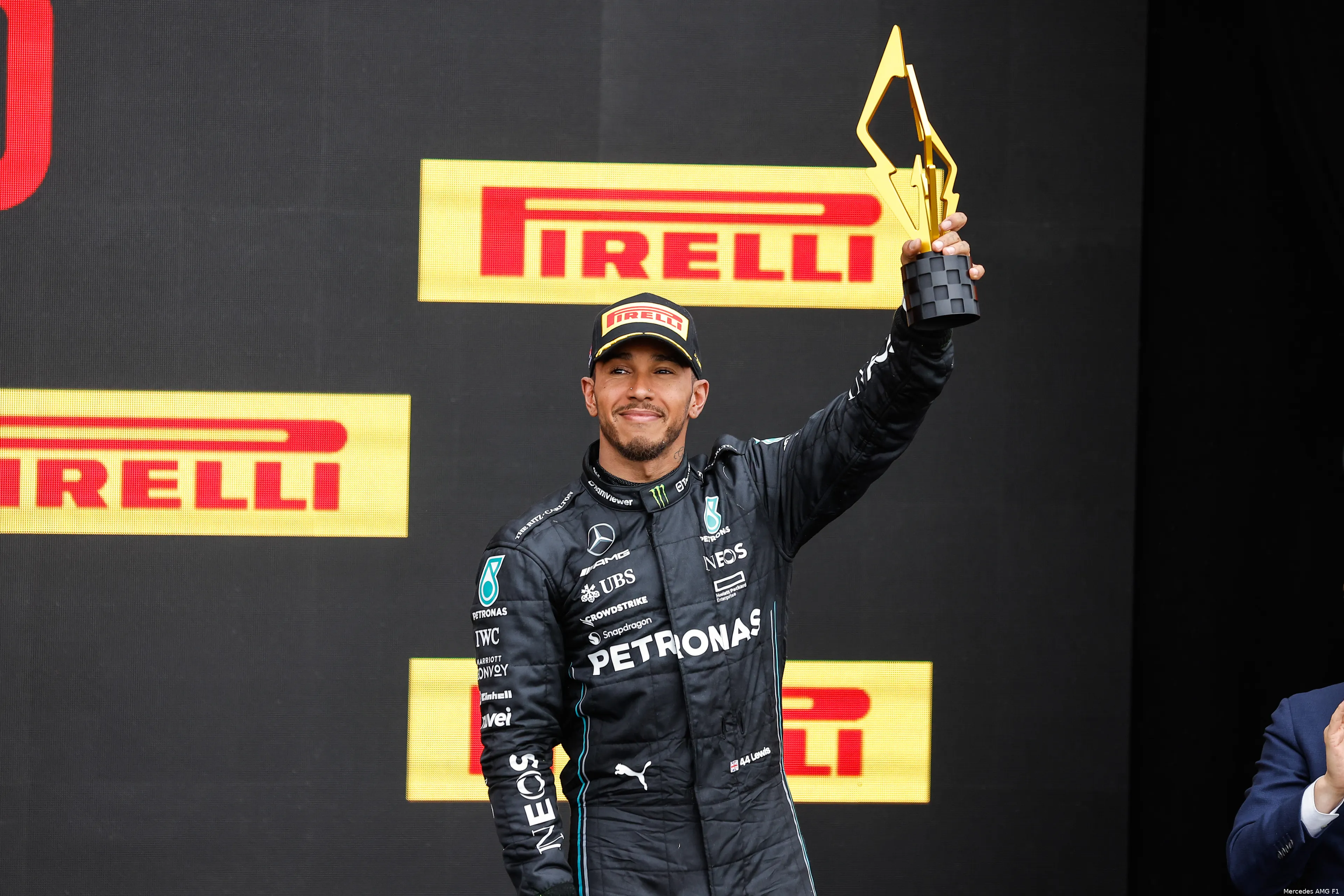 hamilton podium mercedes