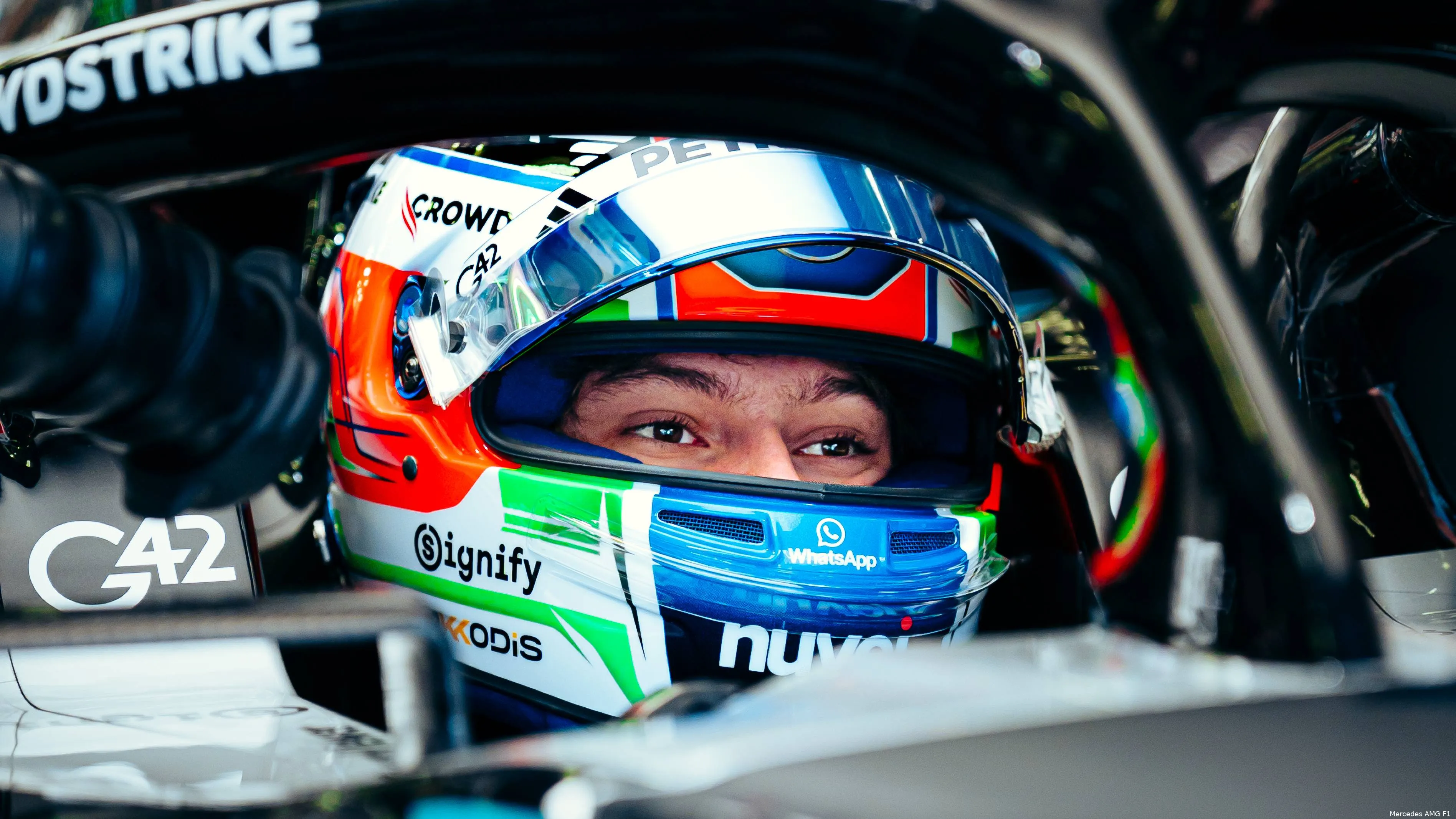 andrea kimi antonelli mercedes testdag 1 bahrein 2025