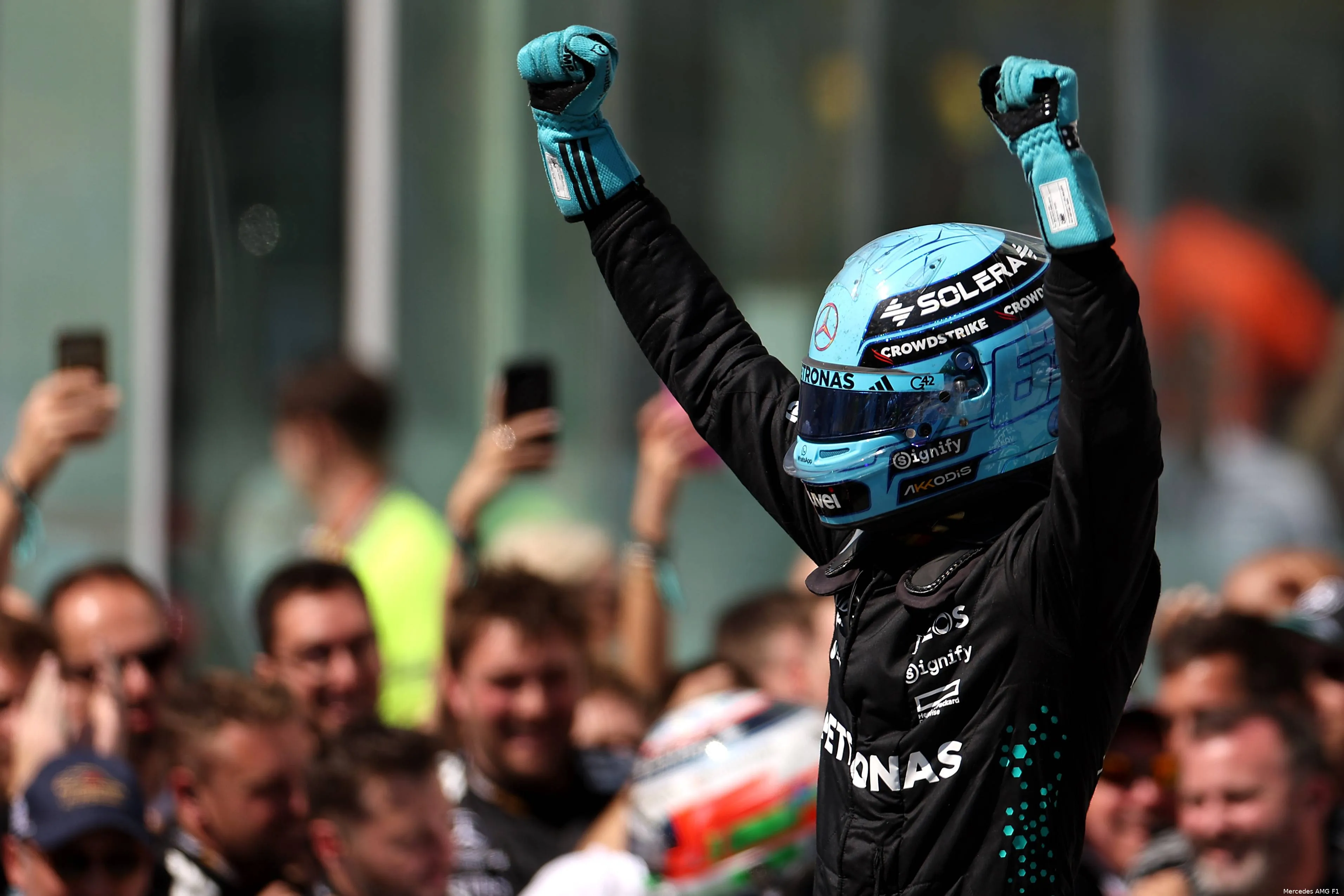 george russell win canada 2025