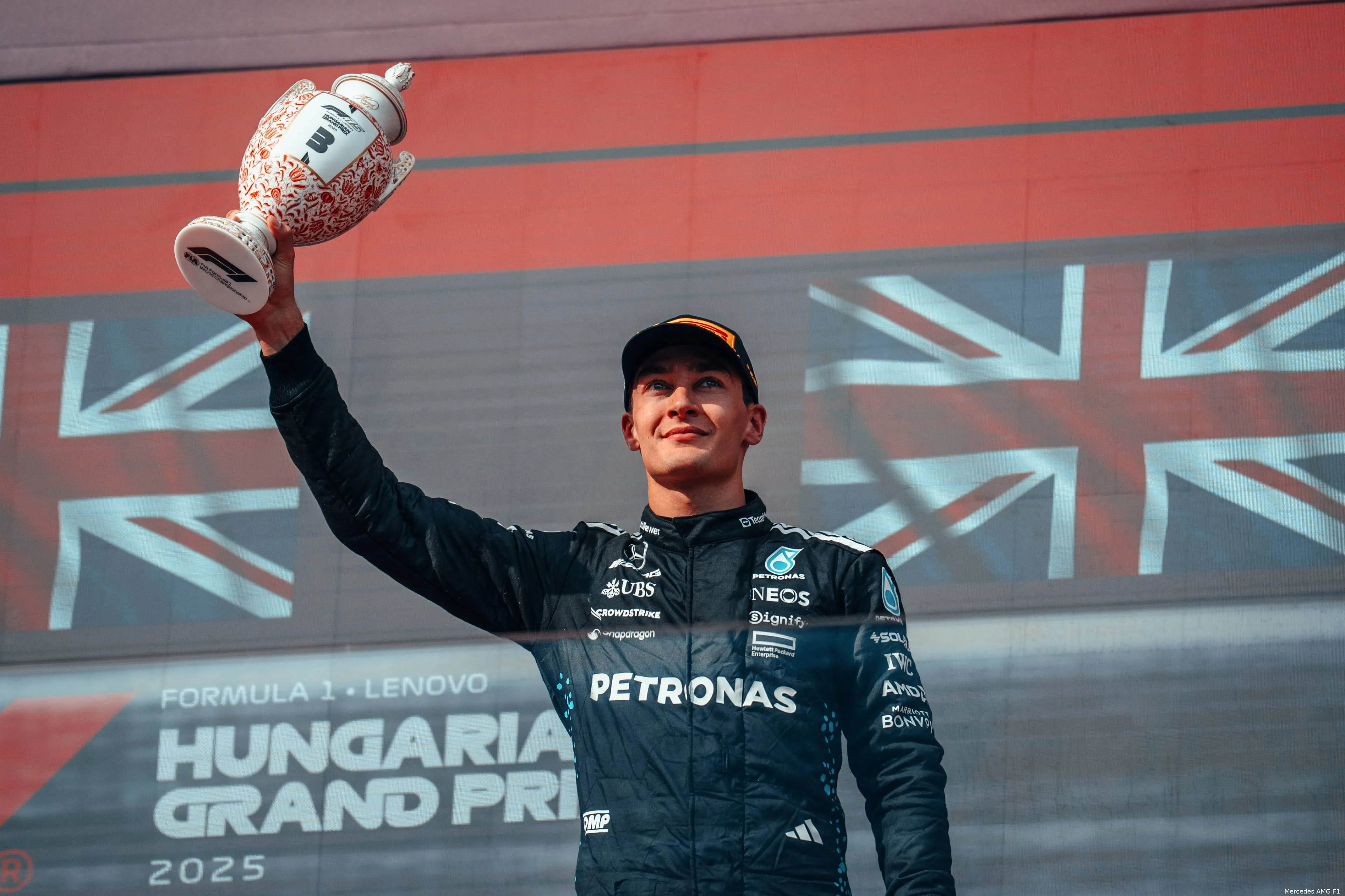 george-russell-mercedes-gp-hongarije-2025-zondag-podium-2