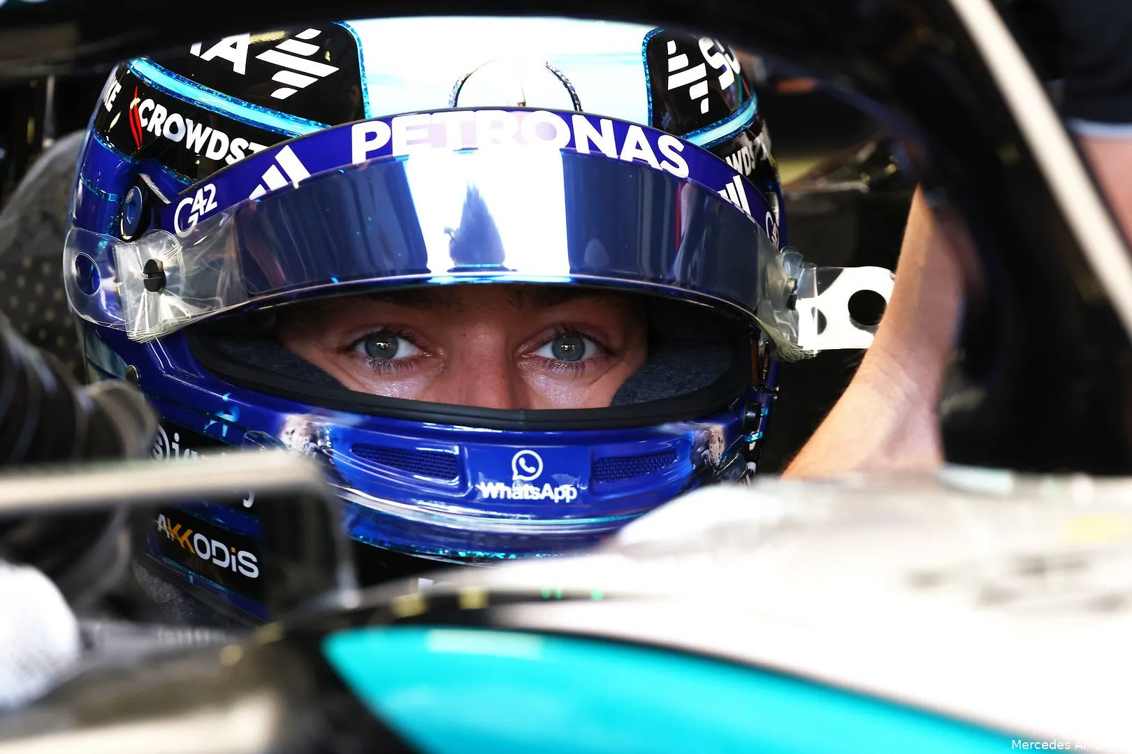 george-russell-mercedes-baku-vrijdag (6)