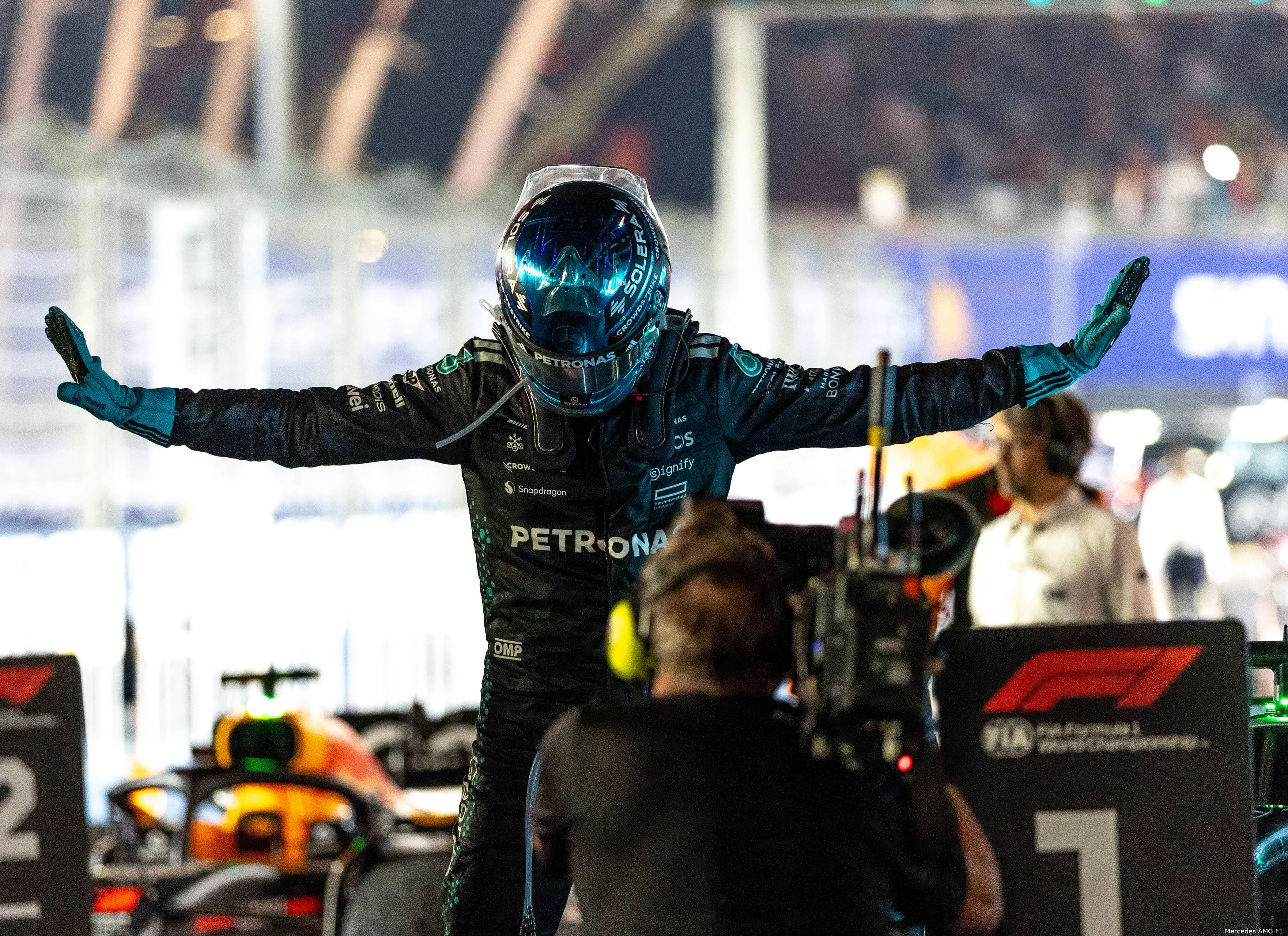 george-russell-mercedes-gp-singapore-2025-zondag-11