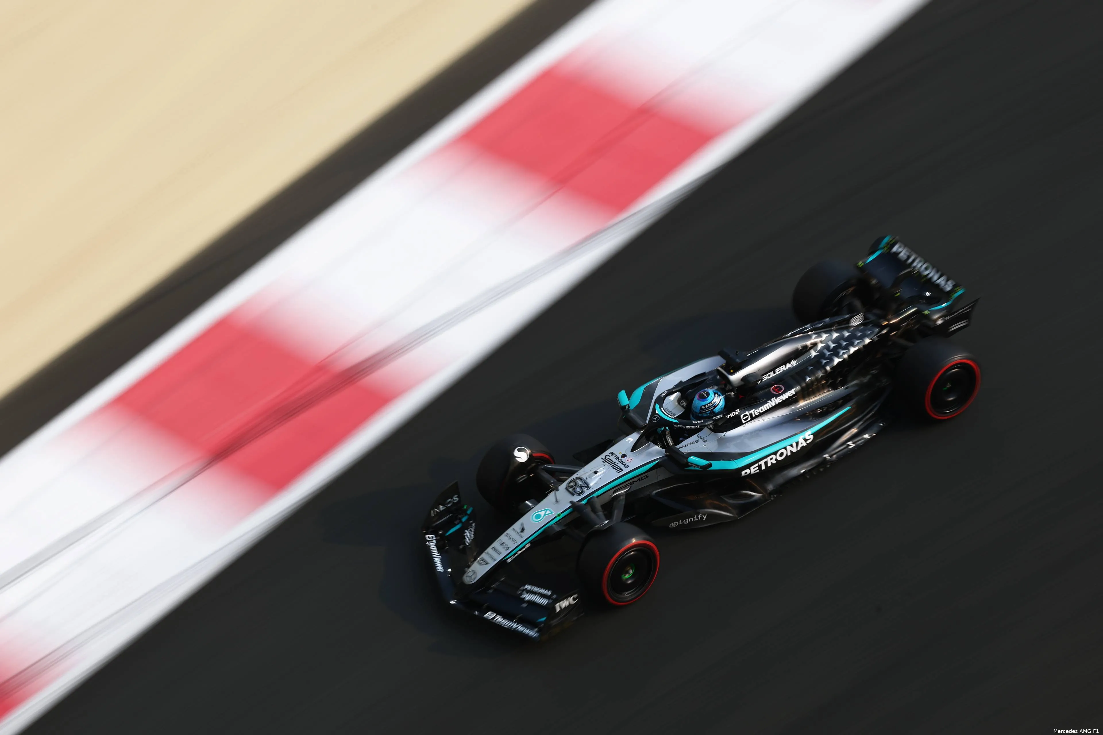 george-russell-mercedes-gp-abu-dhabi-2025-zaterdag-4