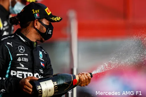 <i>Lewis Hamilton stelde in Australië het vooralsnog enige podium van Mercedes in 2023 veilig.</i>