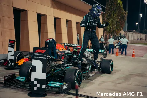 Hamilton Bahrein Mercedes 55