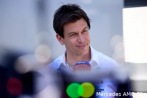 mercedes hongarije 2021 toto wolff