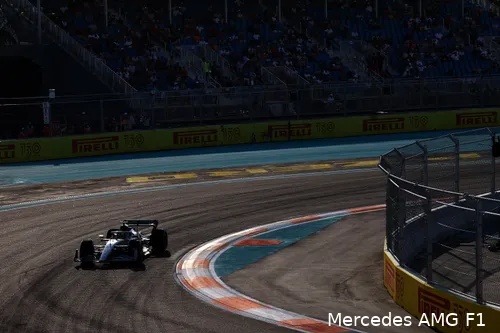 <i>Tijdens de vrije trainingen wisten de Formule 1-teams maar weinig data te verzamelen met betrekking tot de longruns en de bandenslijtage.</i>