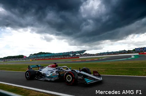 <i>Er hangen heel het weekend al donkere wolken boven Circuit Silverstone.</i>