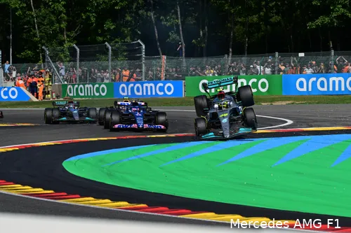 lewis hamilton fernando alonso w13 mercedes a522 alpine f1 gp belgie 2022