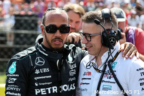 lewis hamilton peter bonnington bono mercedes gp hongarije 2024