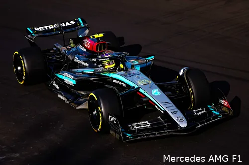 Gratis stoelverwarming voor Hamilton en Russell tijdens de vrije trainingen.