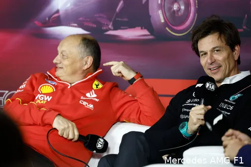 frederic vasseur toto wolff persconferentie teambaas teambazen las vegas 2024