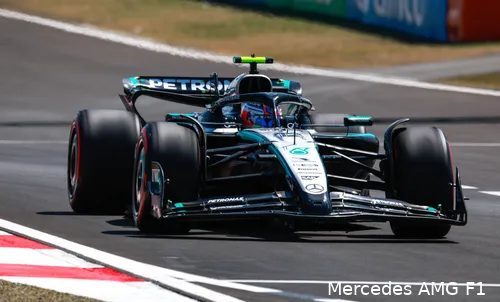 <i>Antonelli had schade aan de vloer, maar bleef vechten.</i>